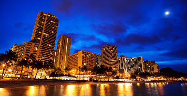 Waikiki_Nightlife